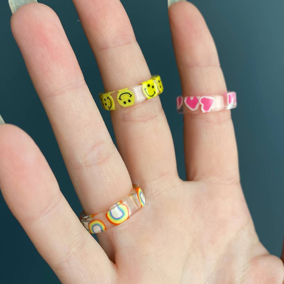 Y2k acrylic chunky emoji rings - Picture 5 of 8
